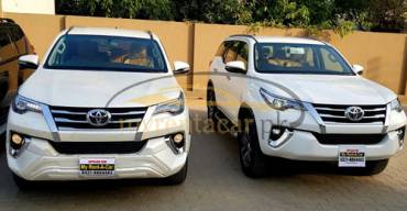 Toyota Fortuner 2.7 automatic transmission 7 seater